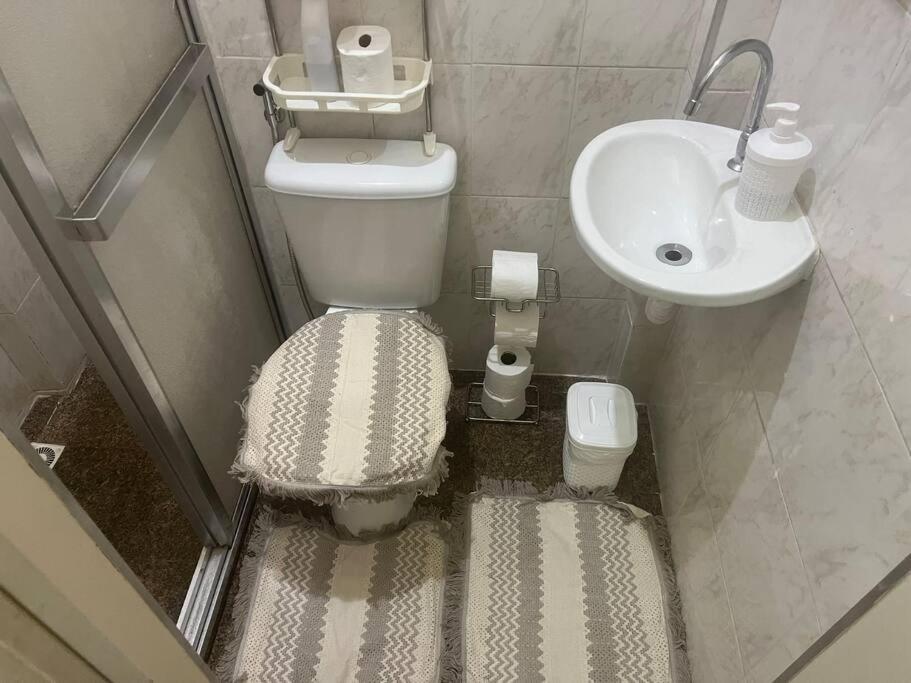 Apartamento, E Streaming - 100m Da Orla De Copacabana